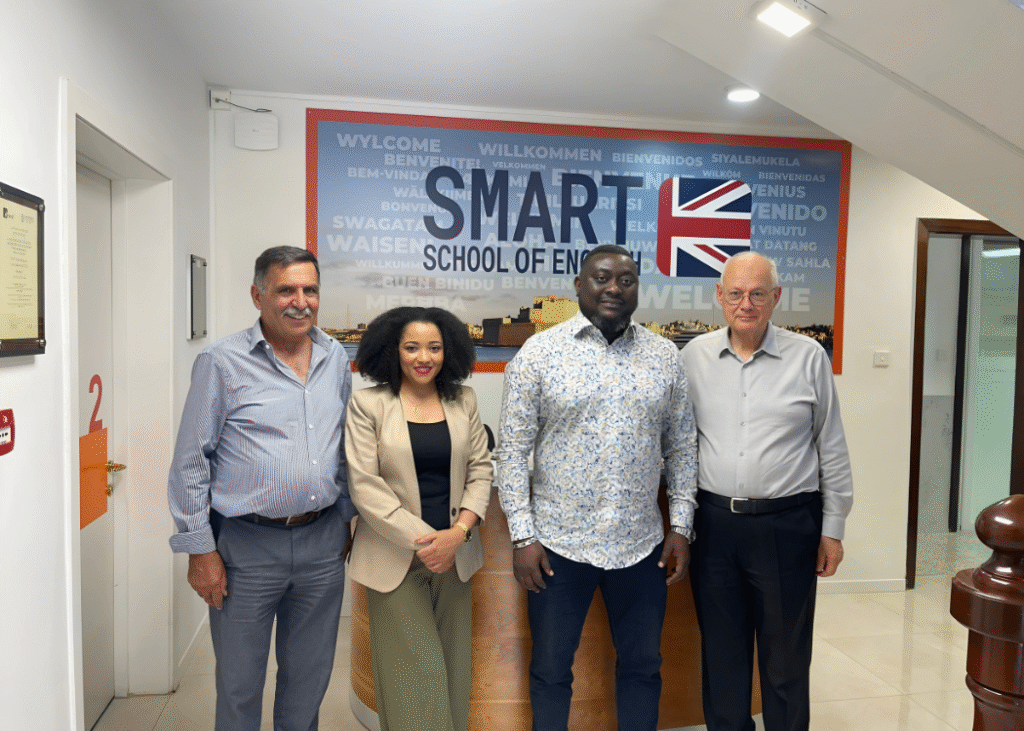 Partnership between El Roi London University and SMART School of English